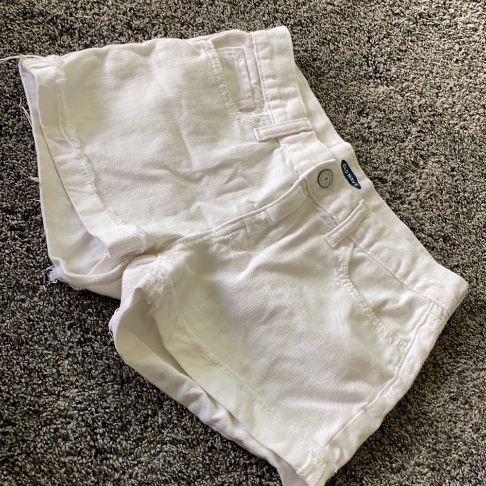 Cute white shorts